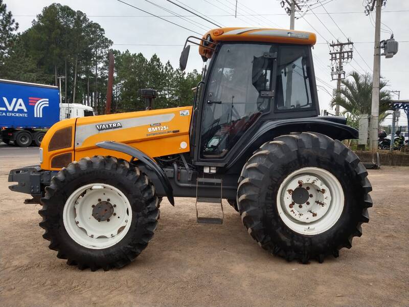 TRATOR VALTRA BM 125 - ANO 2009 - VENDIDO